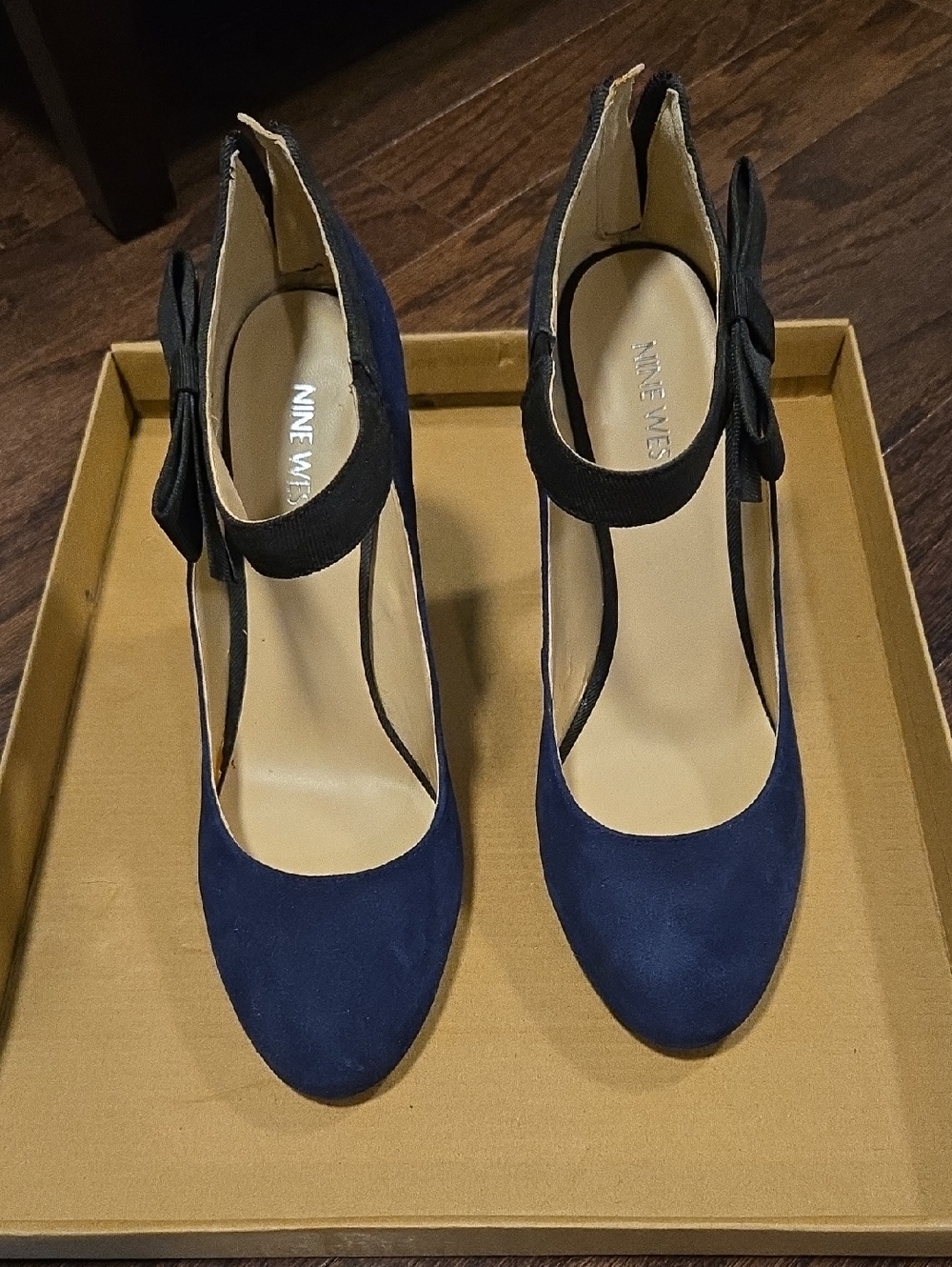 Nine West Navy Suede Bow-Ankle Pumps Women Size 8.5
